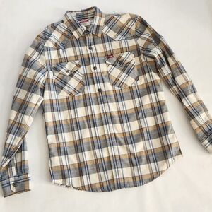 Wrangler Plaid Button-Up Shirt